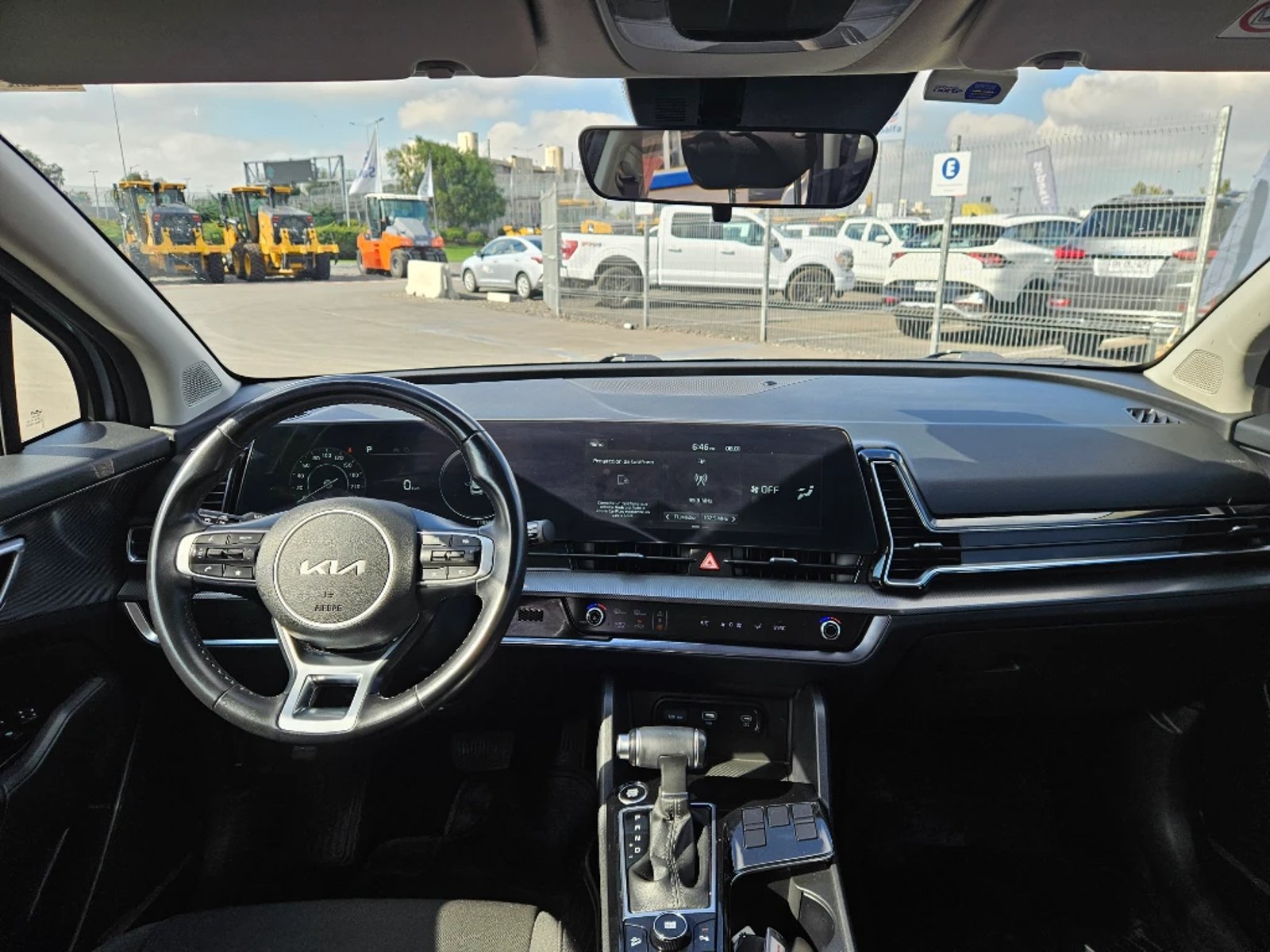 KIA SPORTAGE 2023 - Imagen 13 de 20