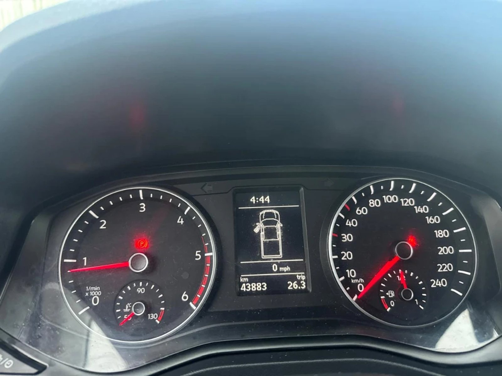 VOLKSWAGEN AMAROK 2023 - Imagen 18 de 20