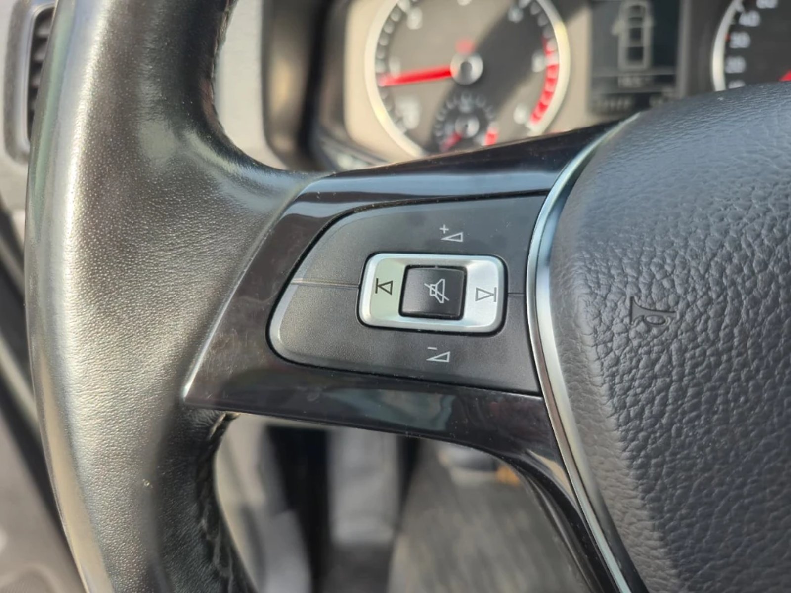 Volkswagen Amarok 2023 - Imagen 18 de 20