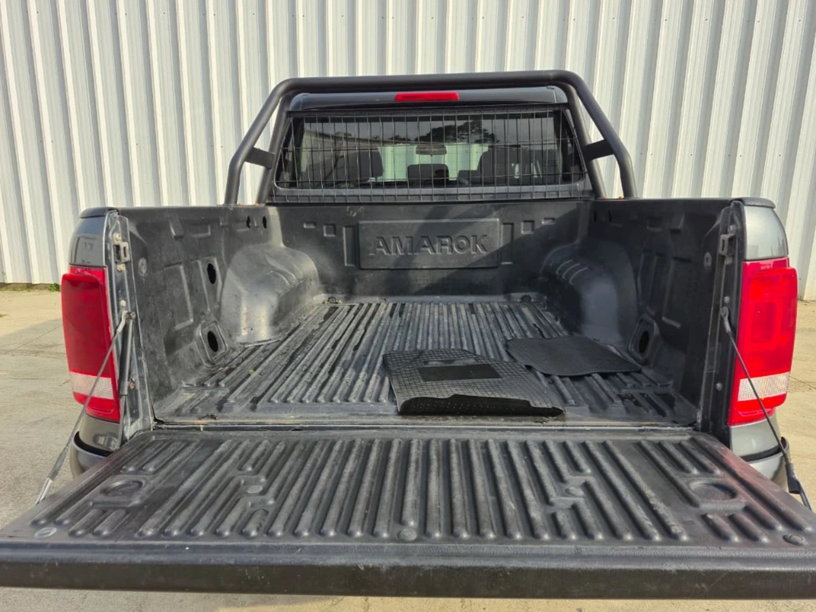 Volkswagen Amarok 2023 - Imagen 7 de 20