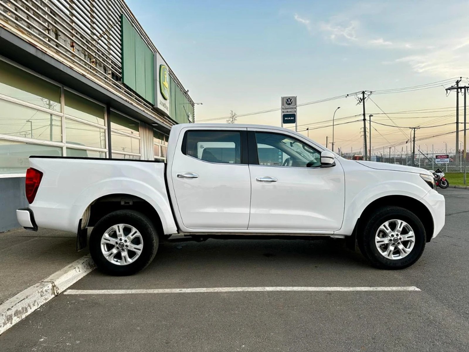 NISSAN NAVARA 2023 - Imagen 4 de 20
