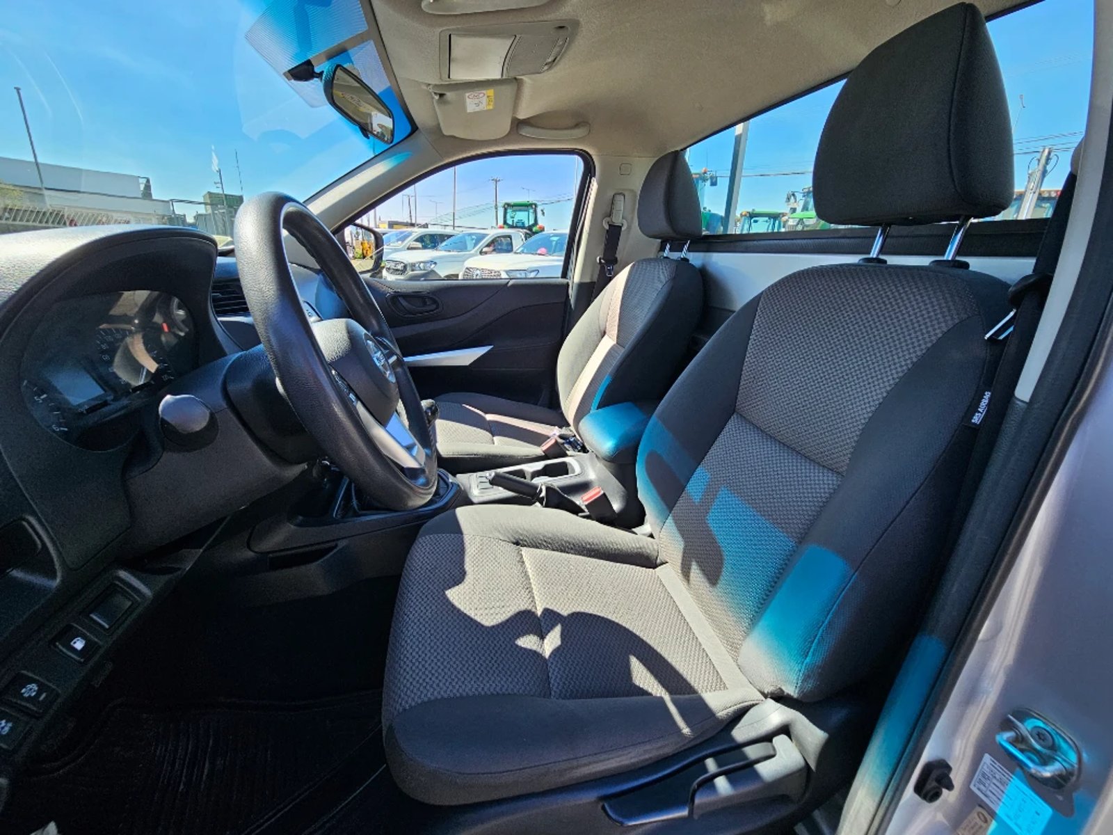 NISSAN NAVARA 2023 - Imagen 14 de 20