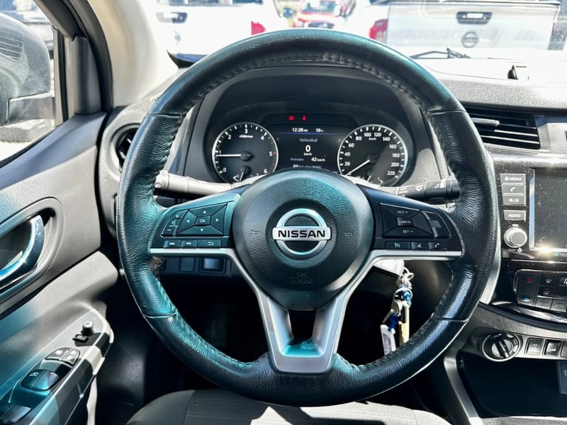 Nissan Navara 2023 - Imagen 14 de 20