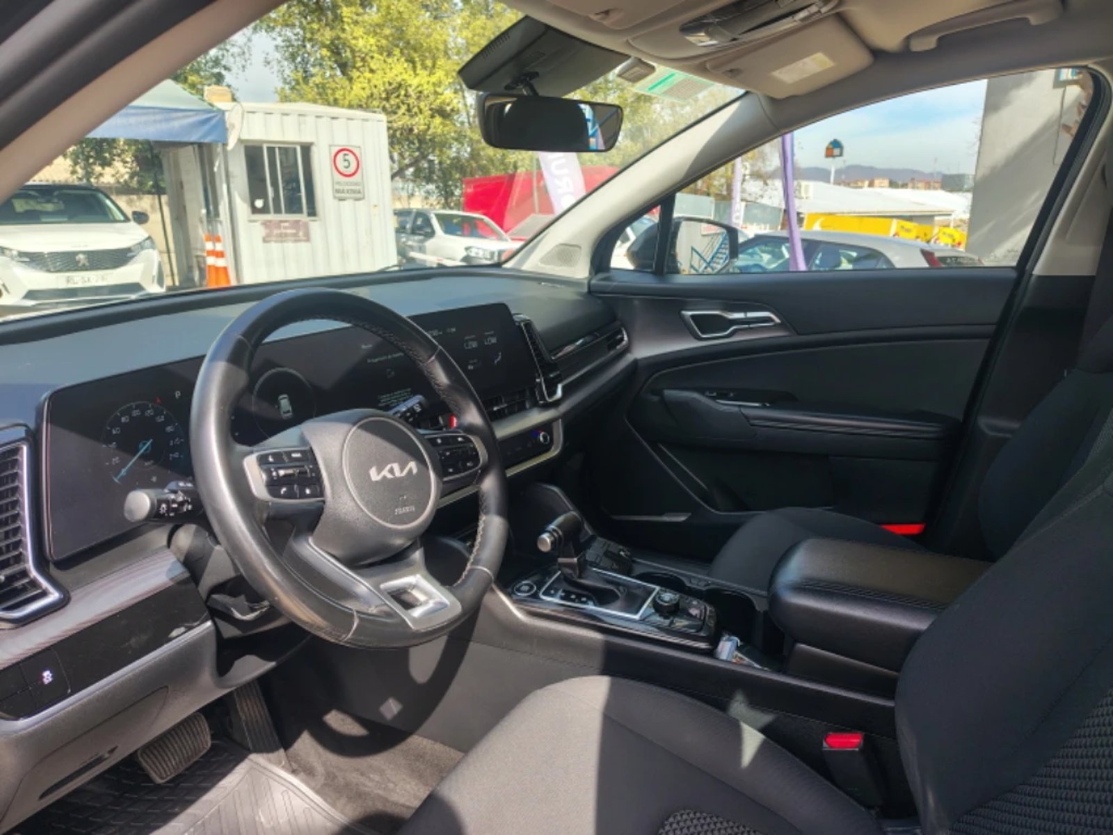 KIA SPORTAGE 2023 - Imagen 11 de 20