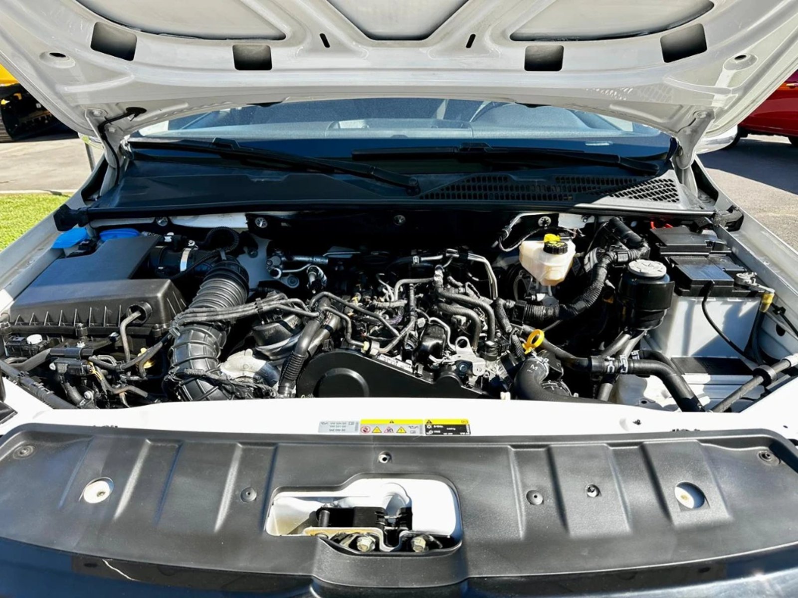 VOLKSWAGEN AMAROK 2023 - Imagen 11 de 20