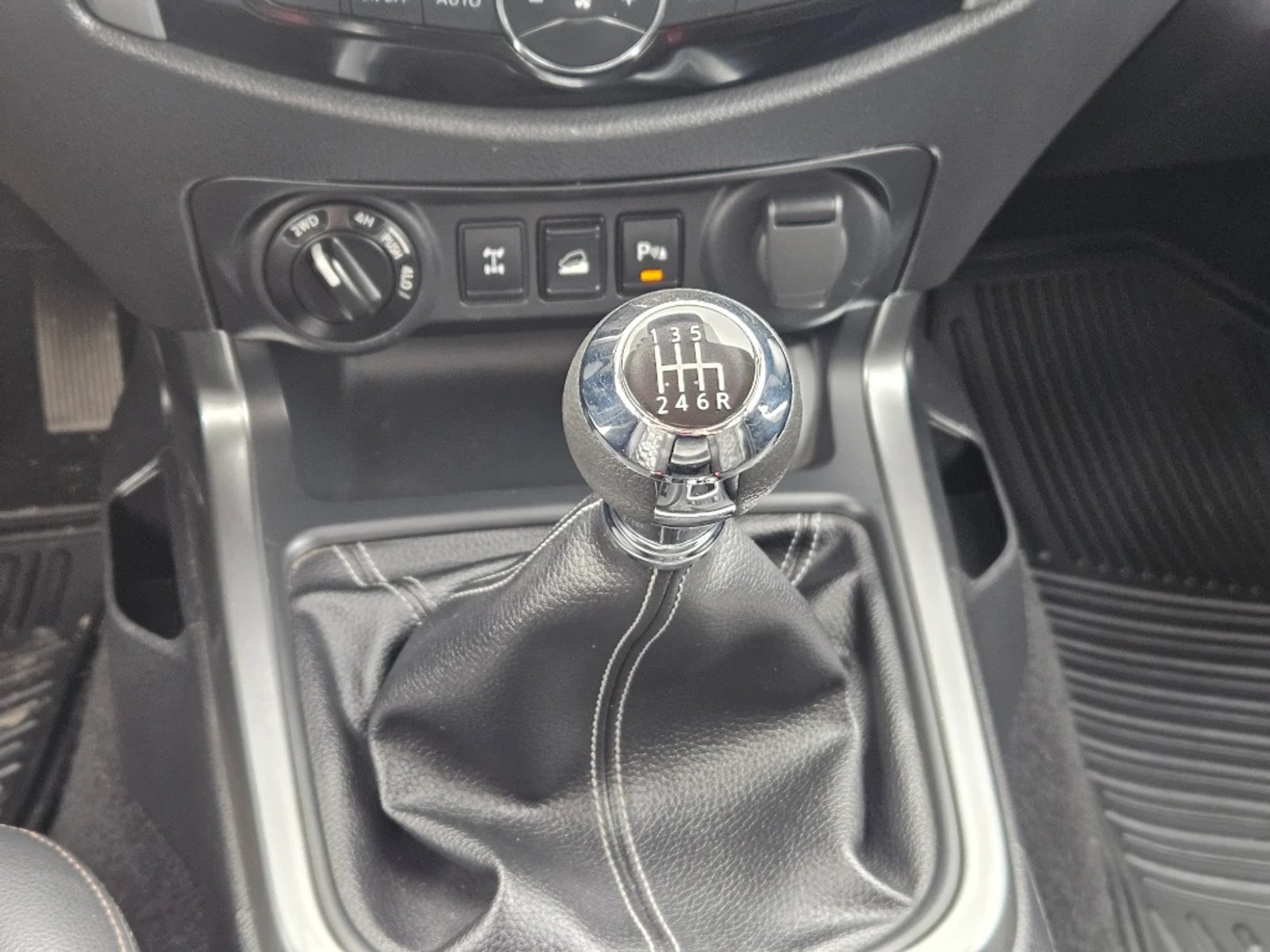 Nissan Navara 2023 - Imagen 18 de 20