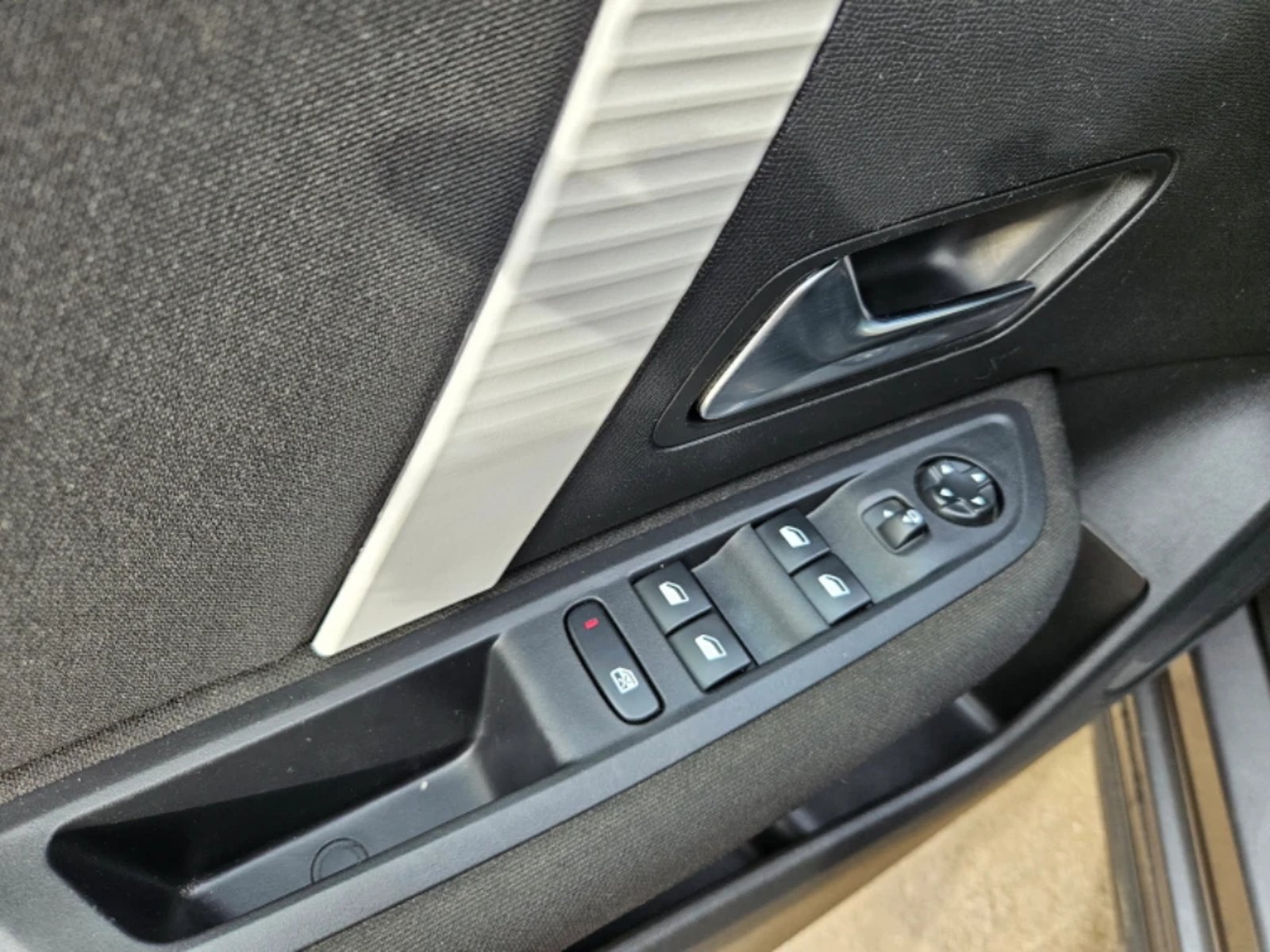 Citroën C4 2023 - Imagen 17 de 20