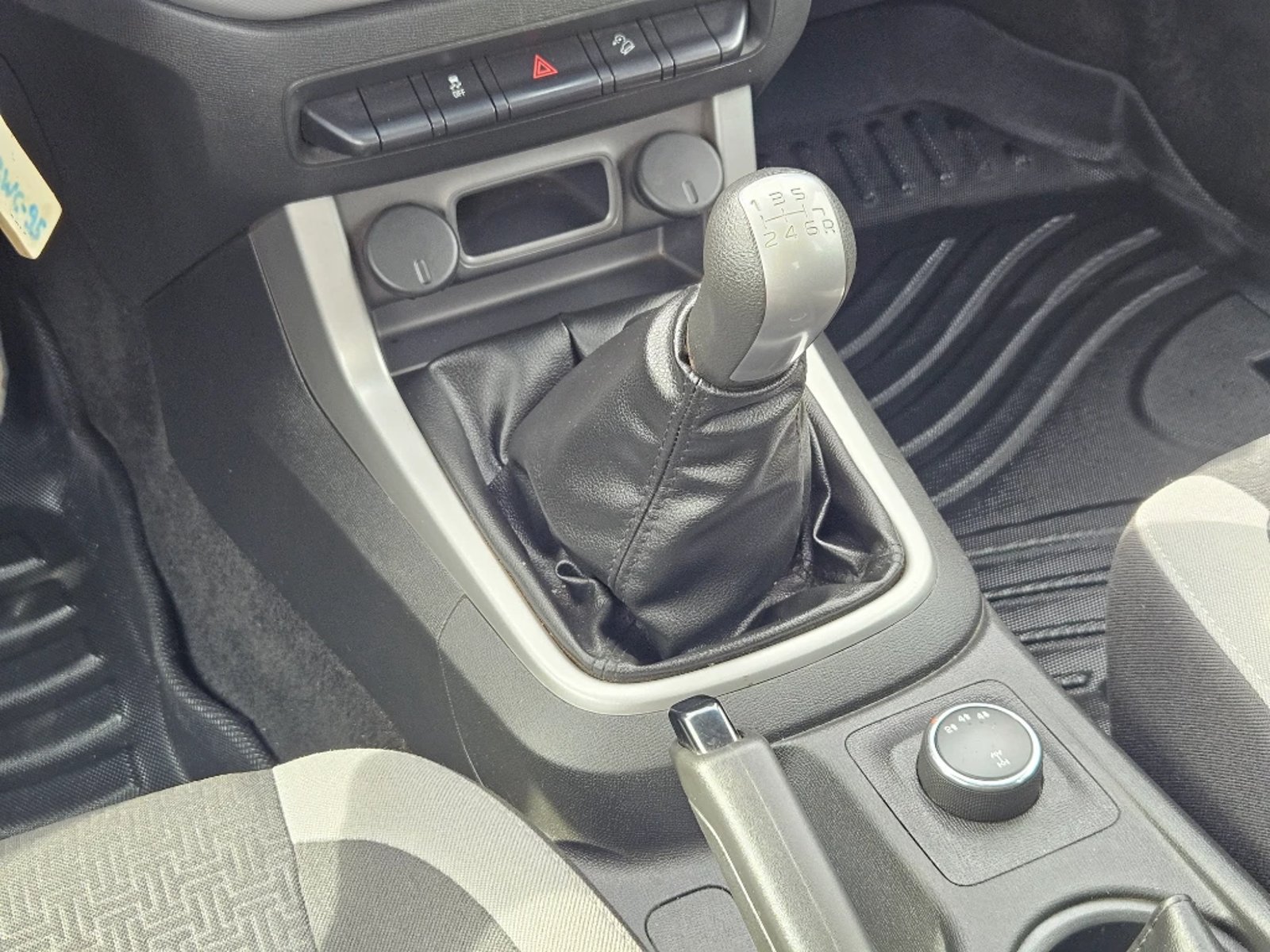 CHEVROLET COLORADO 2023 - Imagen 14 de 20