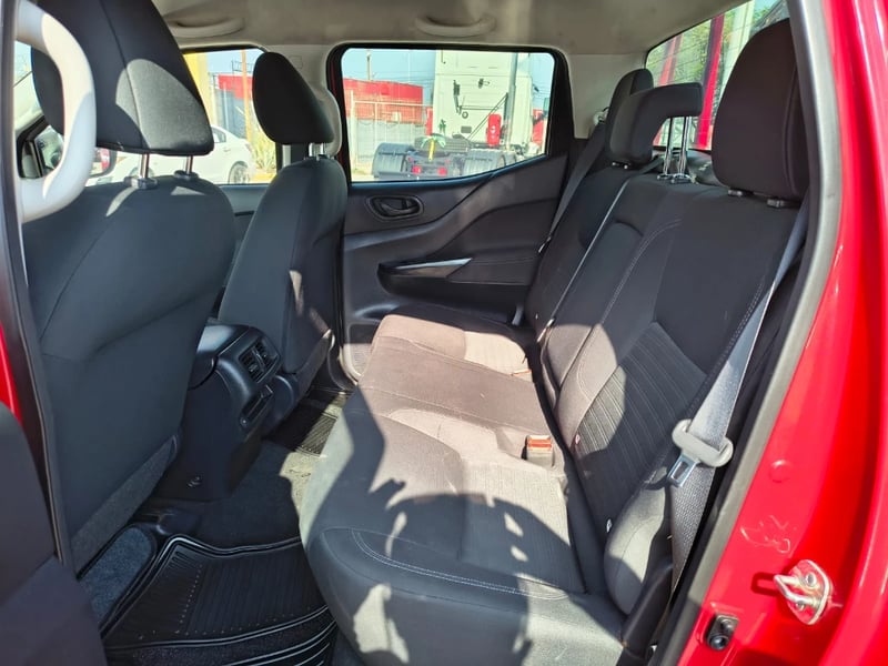 Nissan Navara 2023 - Imagen 15 de 20