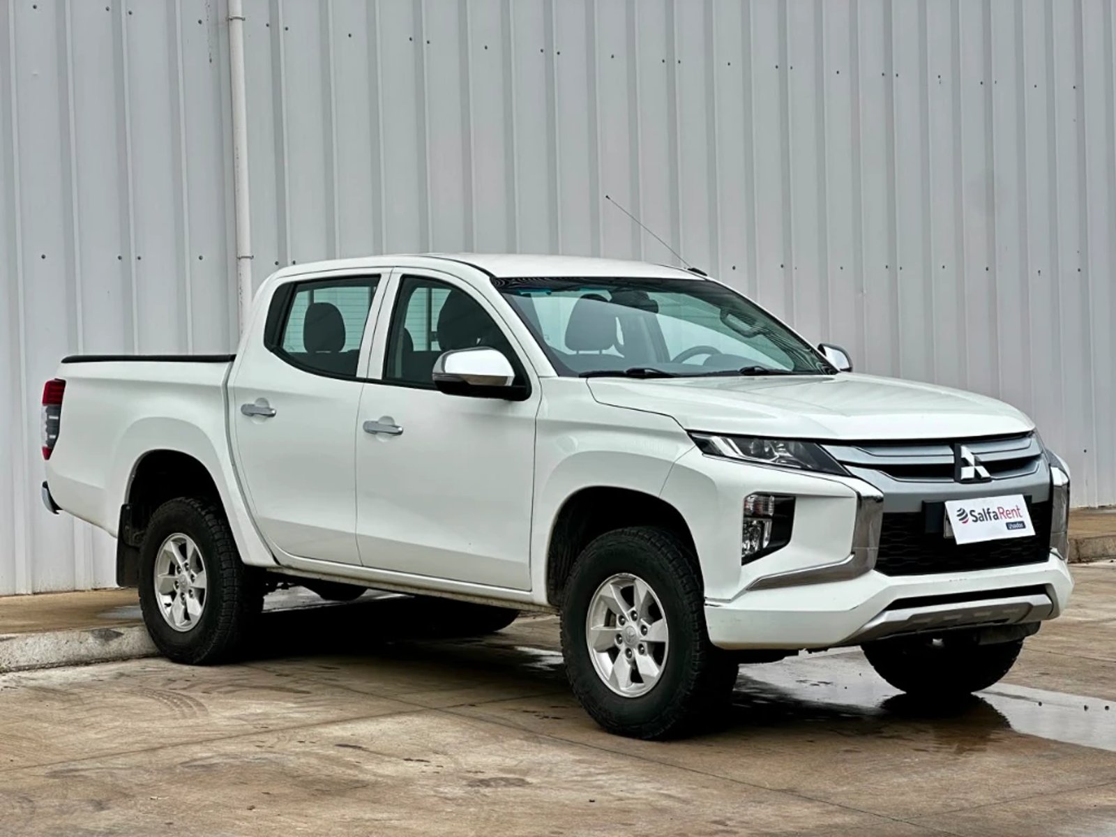 Mitsubishi L200 2023 - Foto 3 de 20