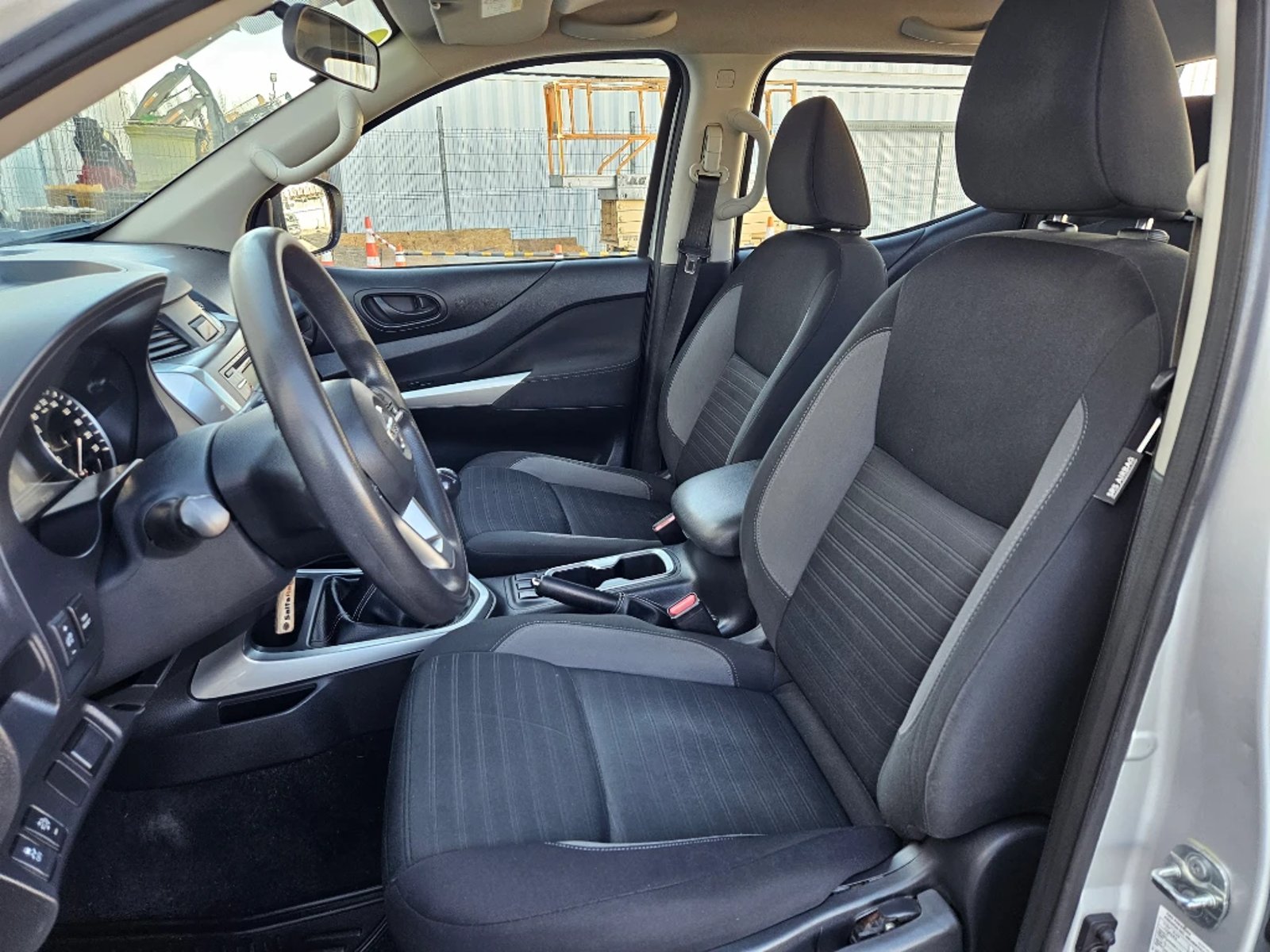 NISSAN NAVARA 2023 - Imagen 19 de 20