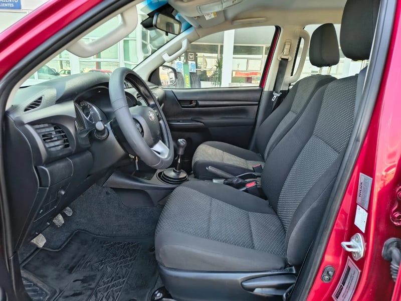 Toyota Hilux 2023 - Imagen 16 de 20