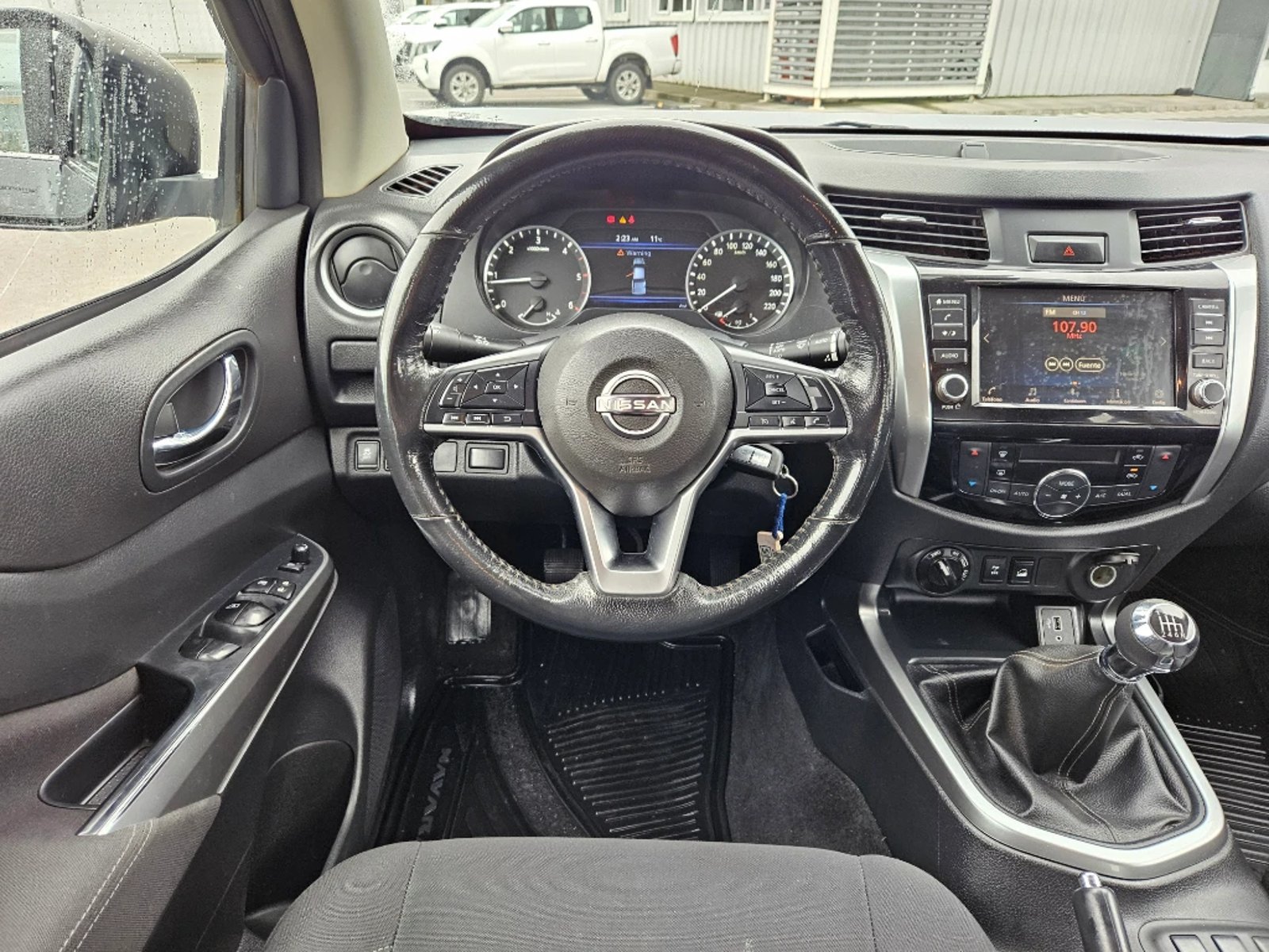 NISSAN NAVARA 2023 - Imagen 14 de 20