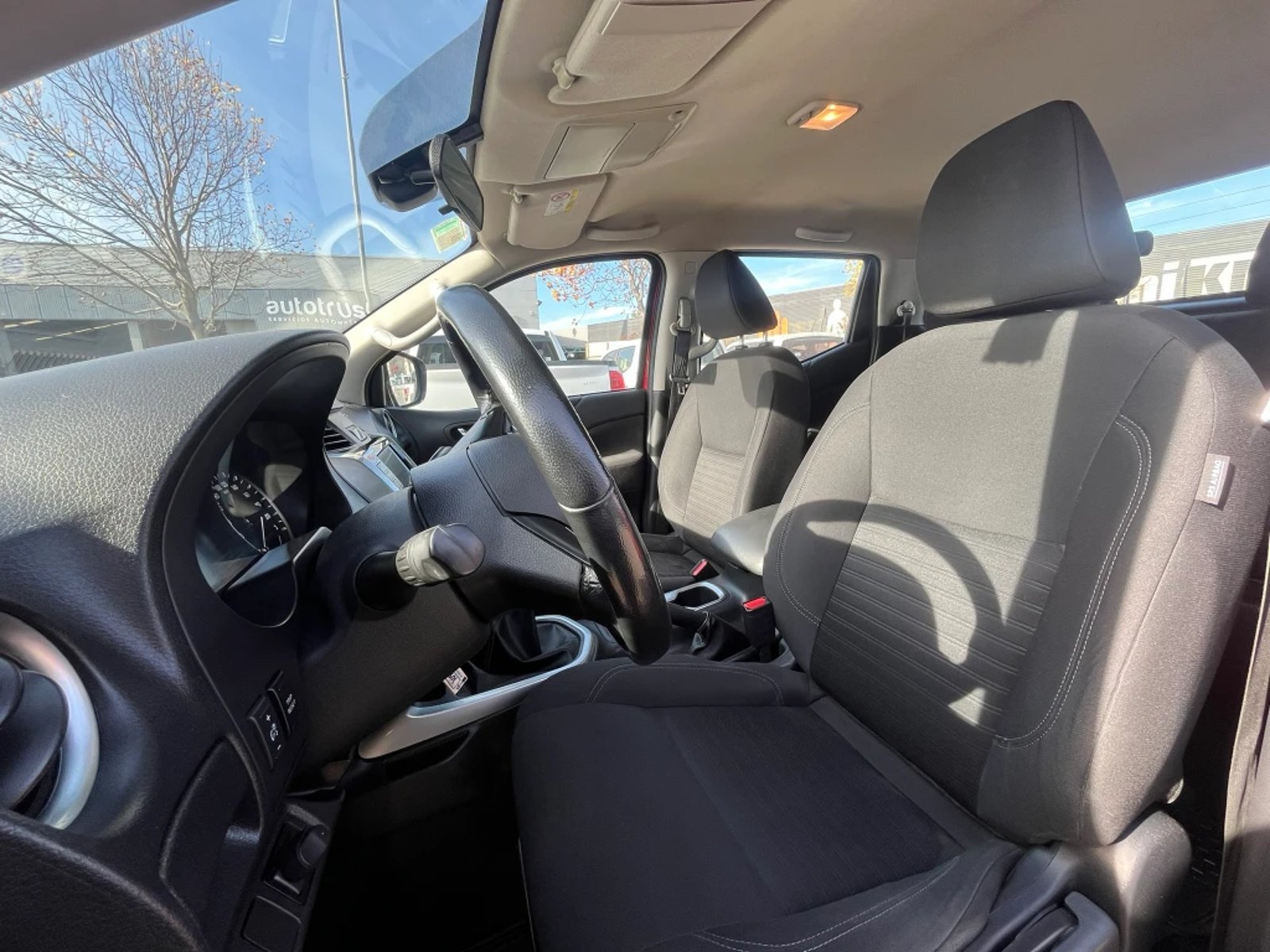 NISSAN NAVARA 2023 - Imagen 11 de 20