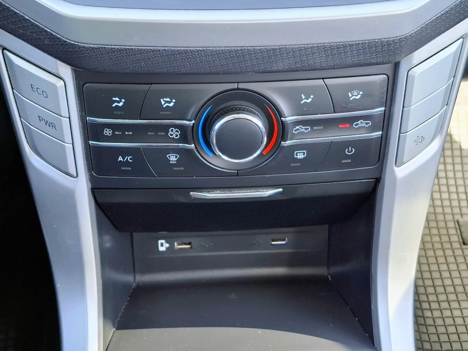 Maxus T60 2023 - Imagen 18 de 20