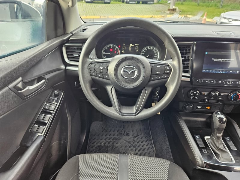 Mazda Bt-50 2024 - Imagen 13 de 20