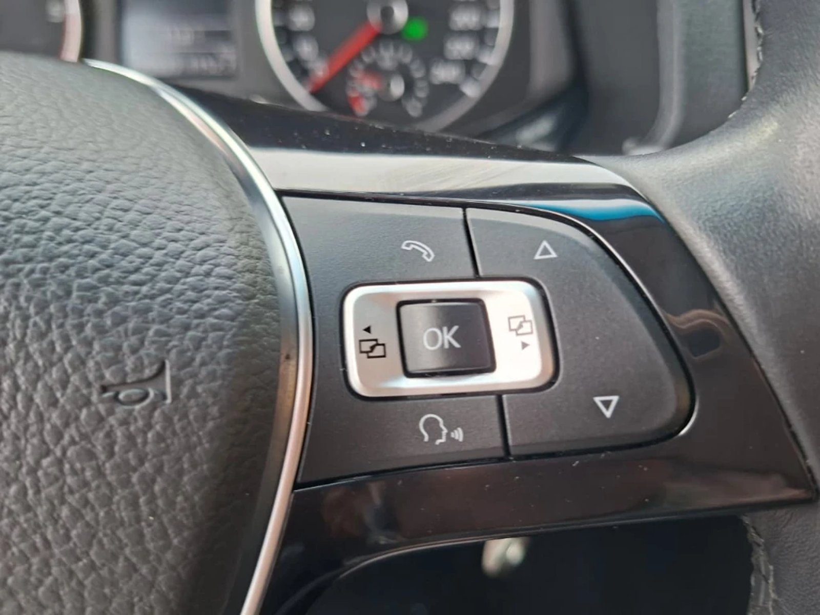 VOLKSWAGEN AMAROK 2023 - Imagen 20 de 20