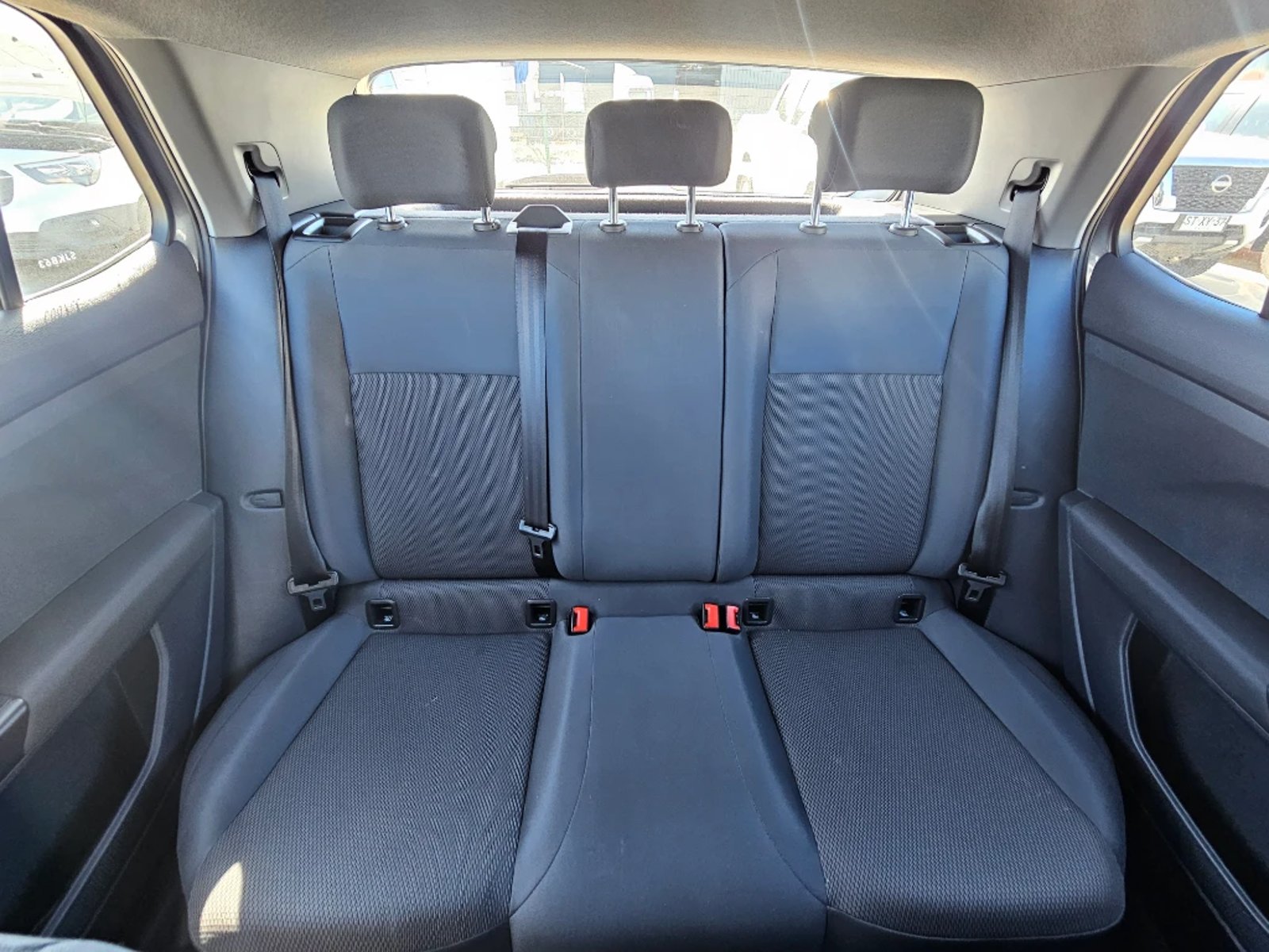 VOLKSWAGEN T-CROSS 2023 - Imagen 18 de 20