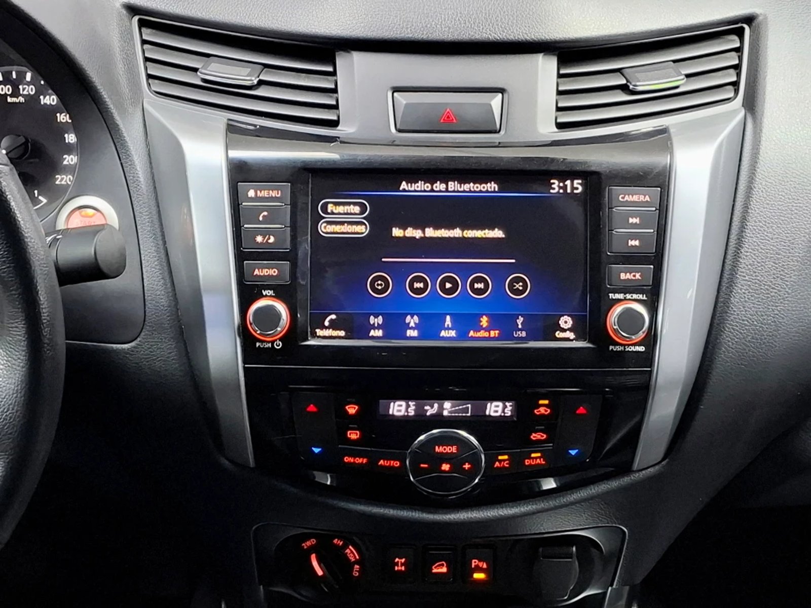Nissan Navara 2023 - Imagen 18 de 20