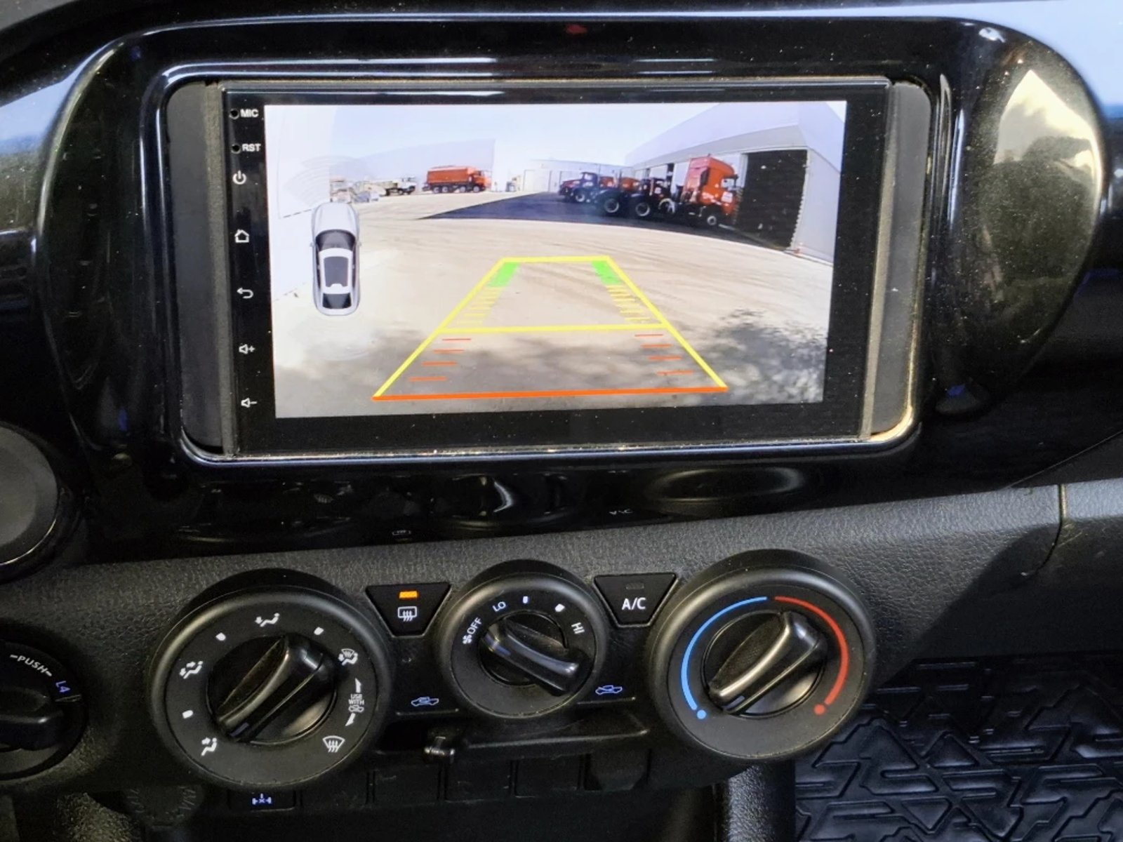 TOYOTA HILUX 2023 - Imagen 20 de 20