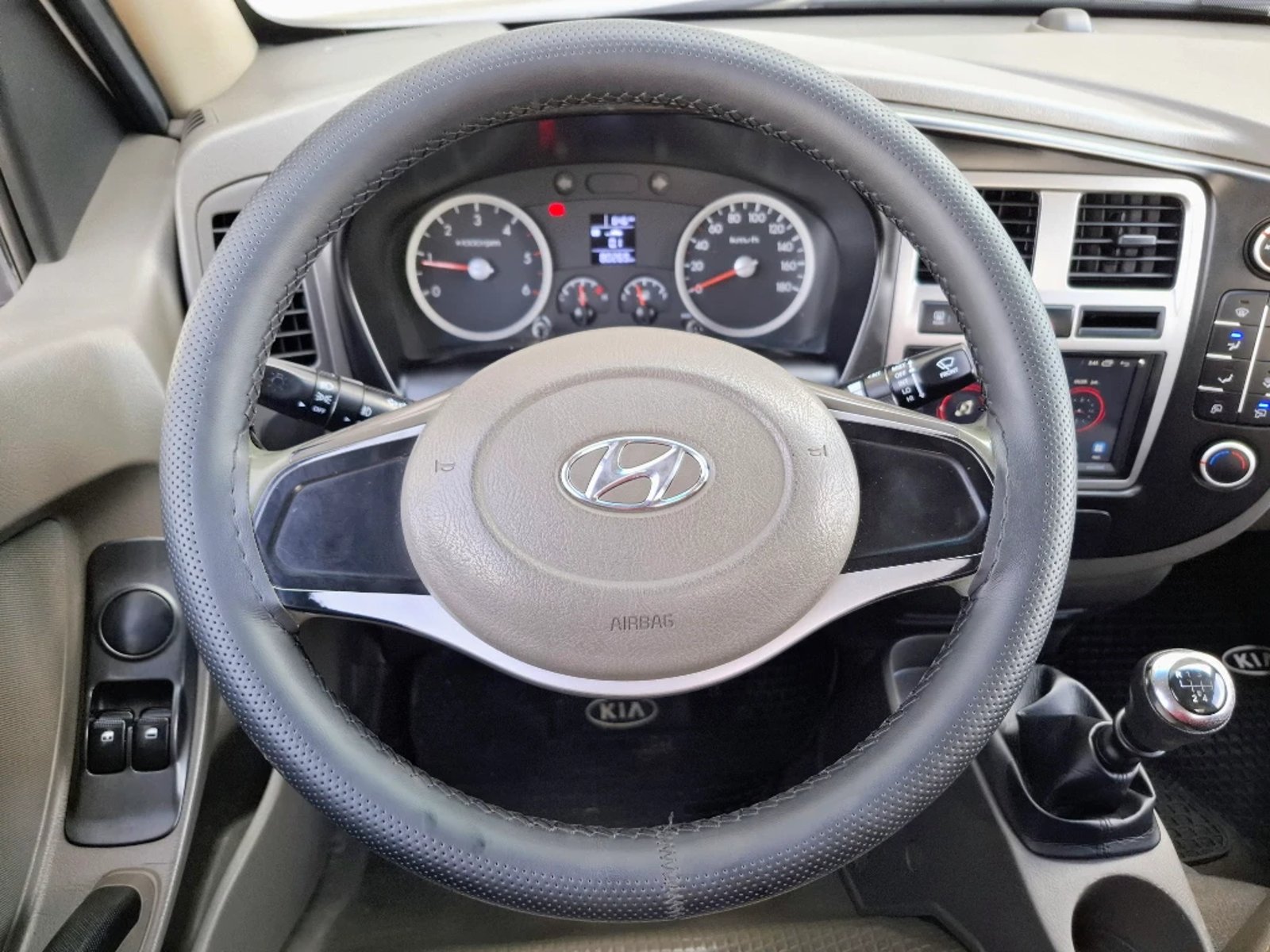 HYUNDAI PORTER 2021 - Imagen 17 de 20