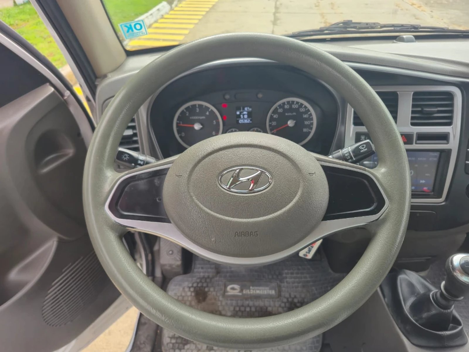 HYUNDAI PORTER 2022 - Imagen 17 de 20
