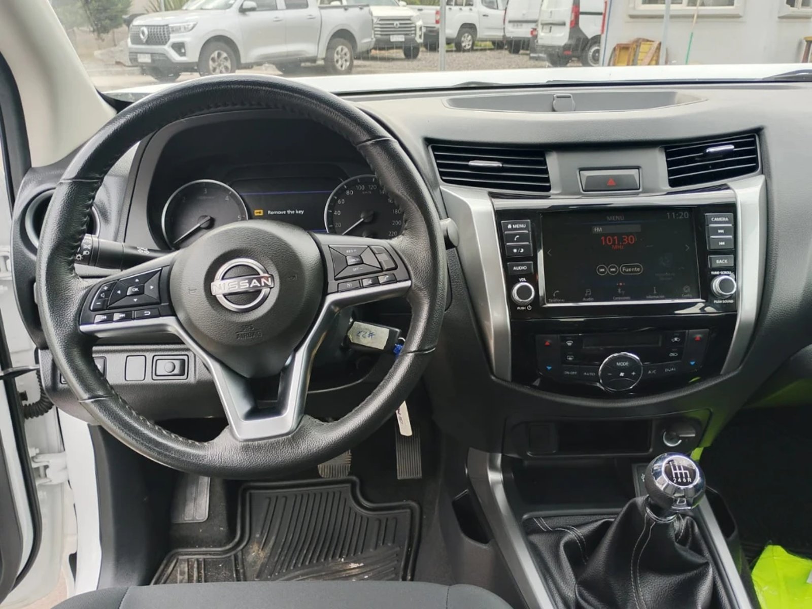 NISSAN NAVARA 2023 - Imagen 17 de 20