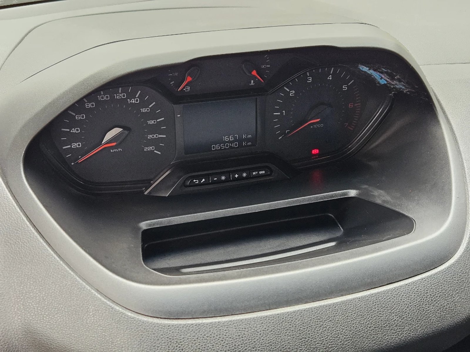 PEUGEOT PARTNER 2024 - Imagen 17 de 20