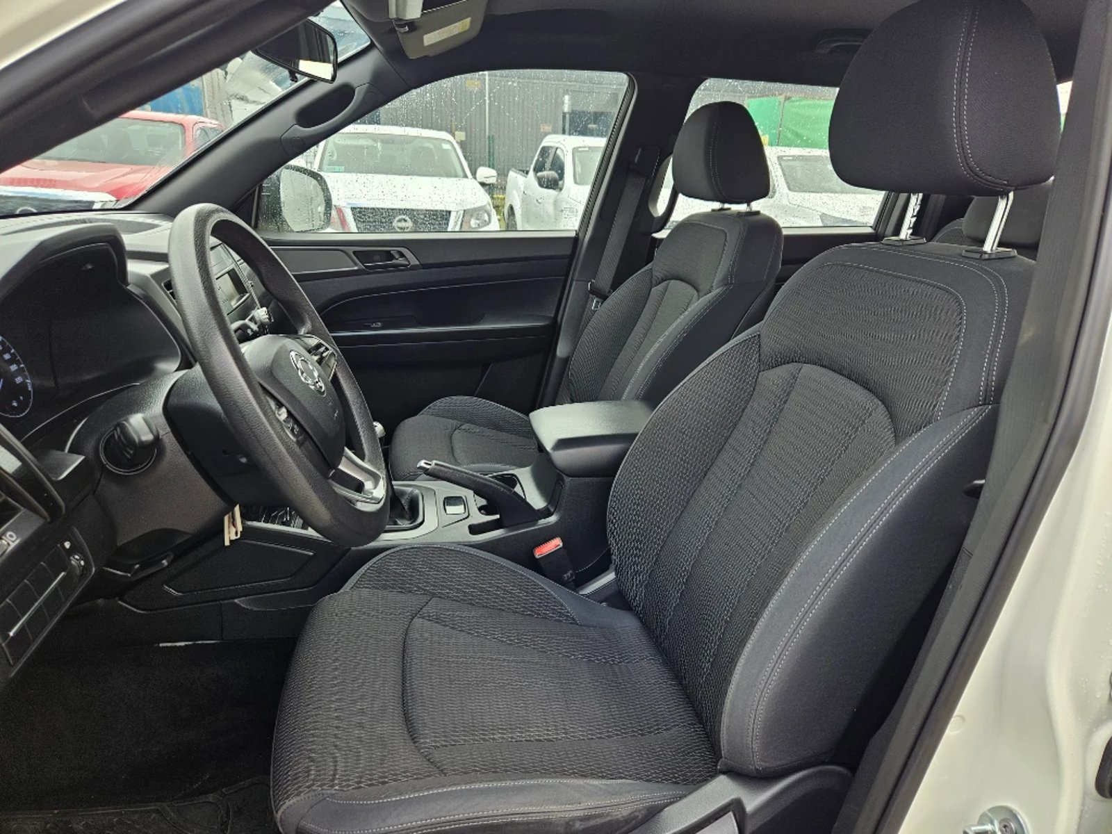 SsangYong Grand musso 2023 - Imagen 18 de 20