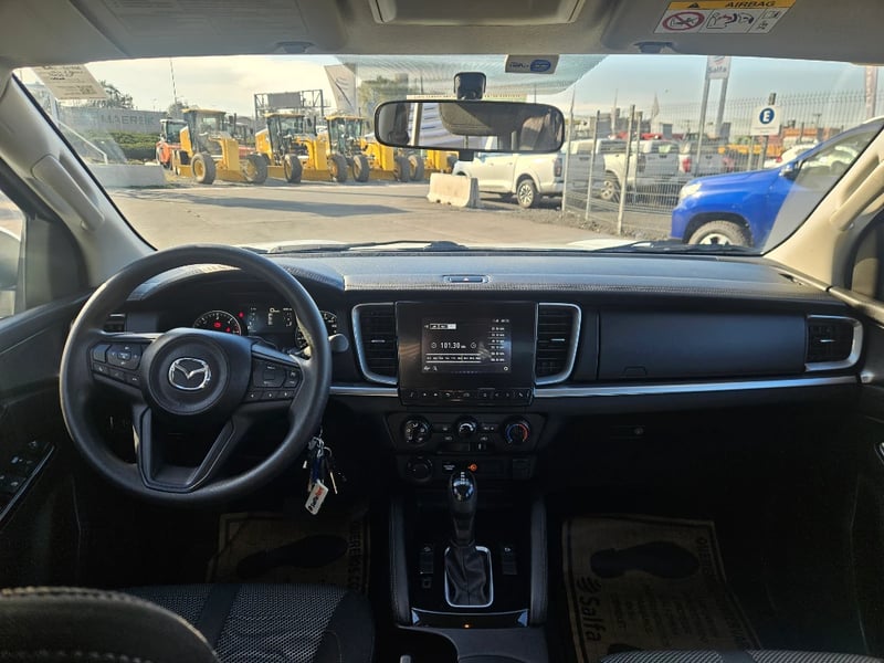 Mazda Bt-50 2024 - Imagen 12 de 20