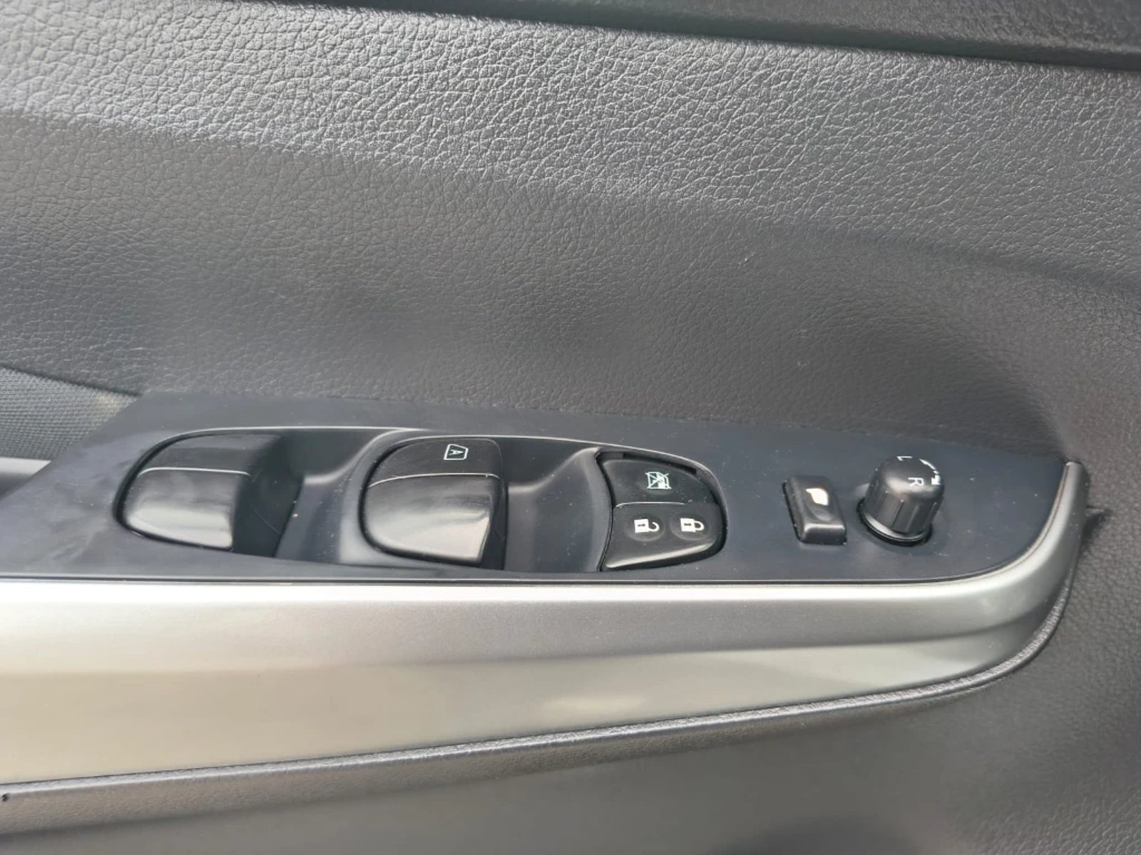 Nissan Navara 2023 - Imagen 13 de 20