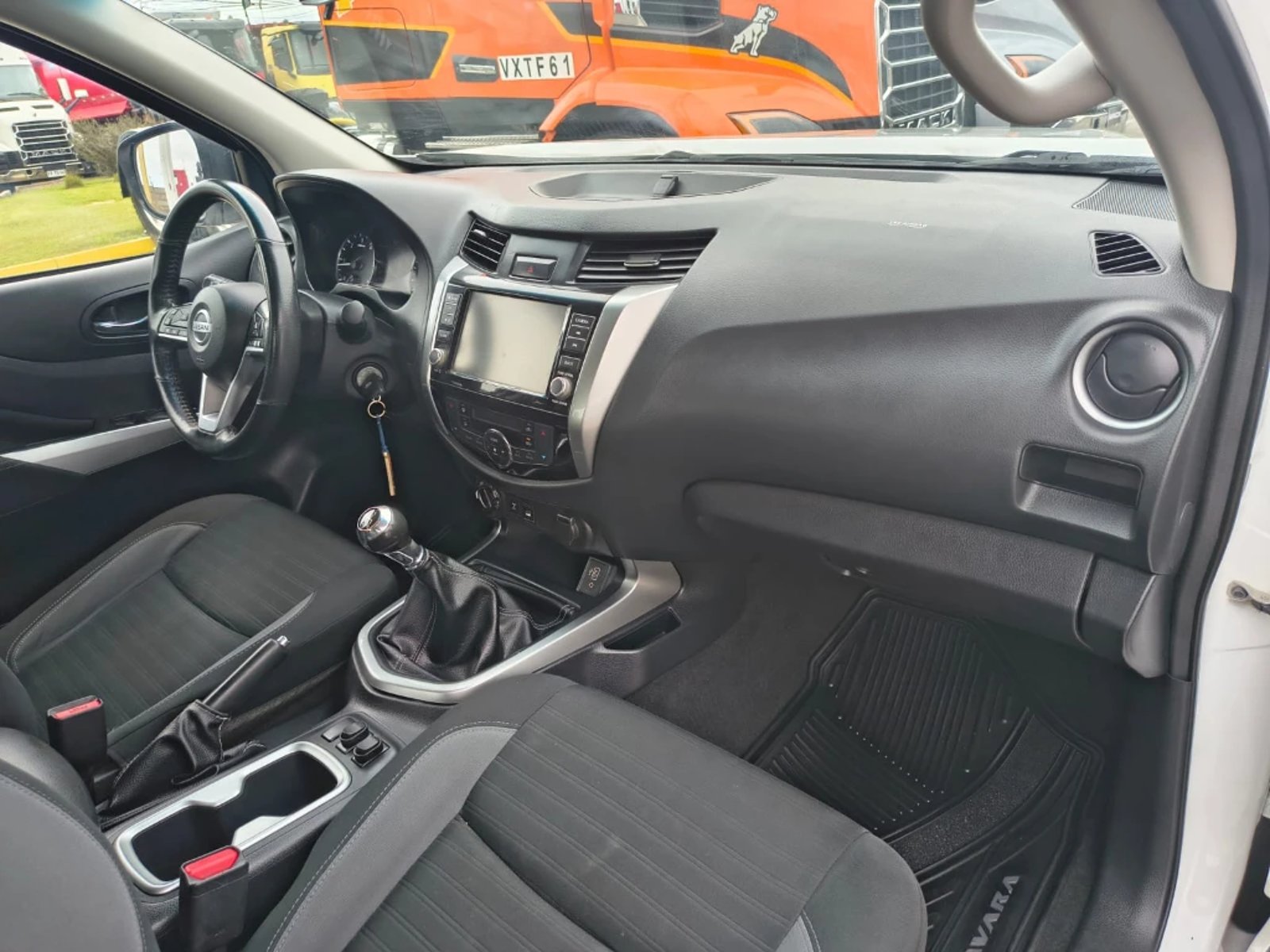 Nissan Navara 2023 - Imagen 17 de 20