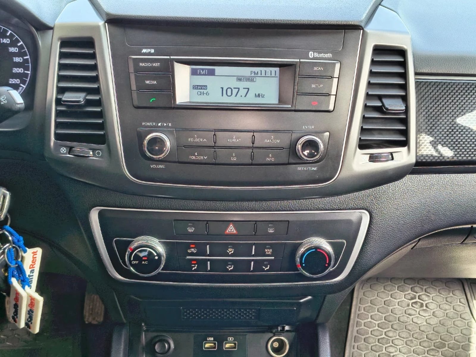 SsangYong Grand musso 2023 - Imagen 13 de 20
