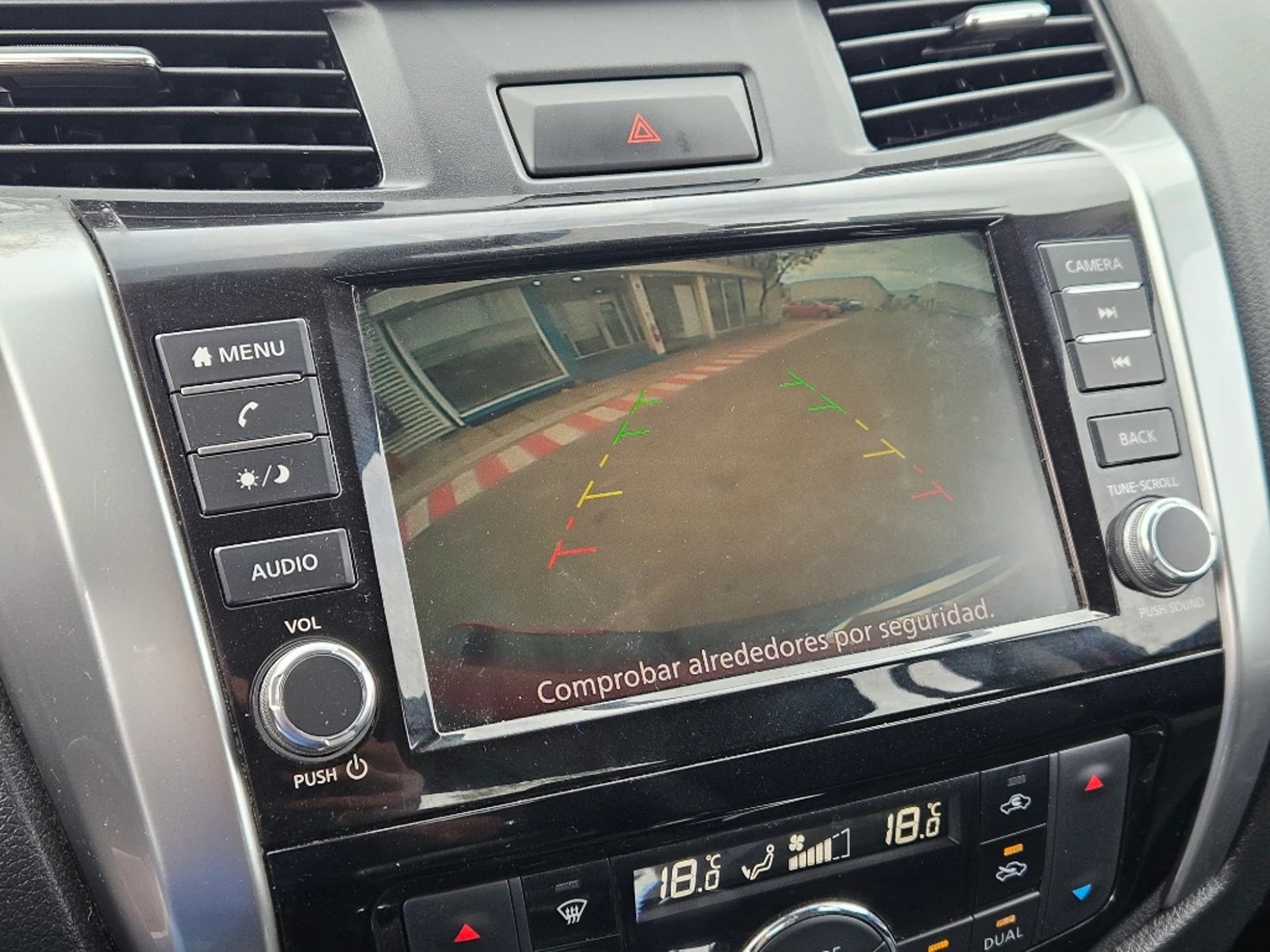 Nissan Navara 2023 - Imagen 19 de 20