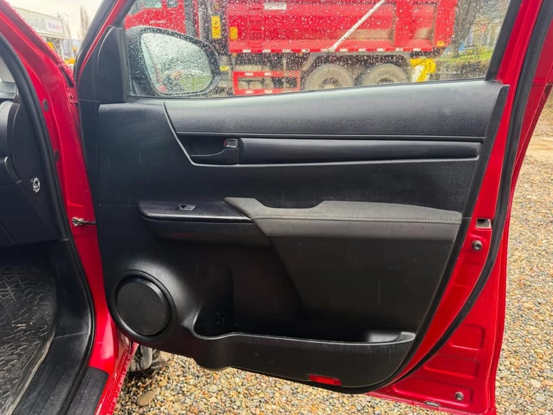 Toyota Hilux 2024 - Imagen 18 de 20