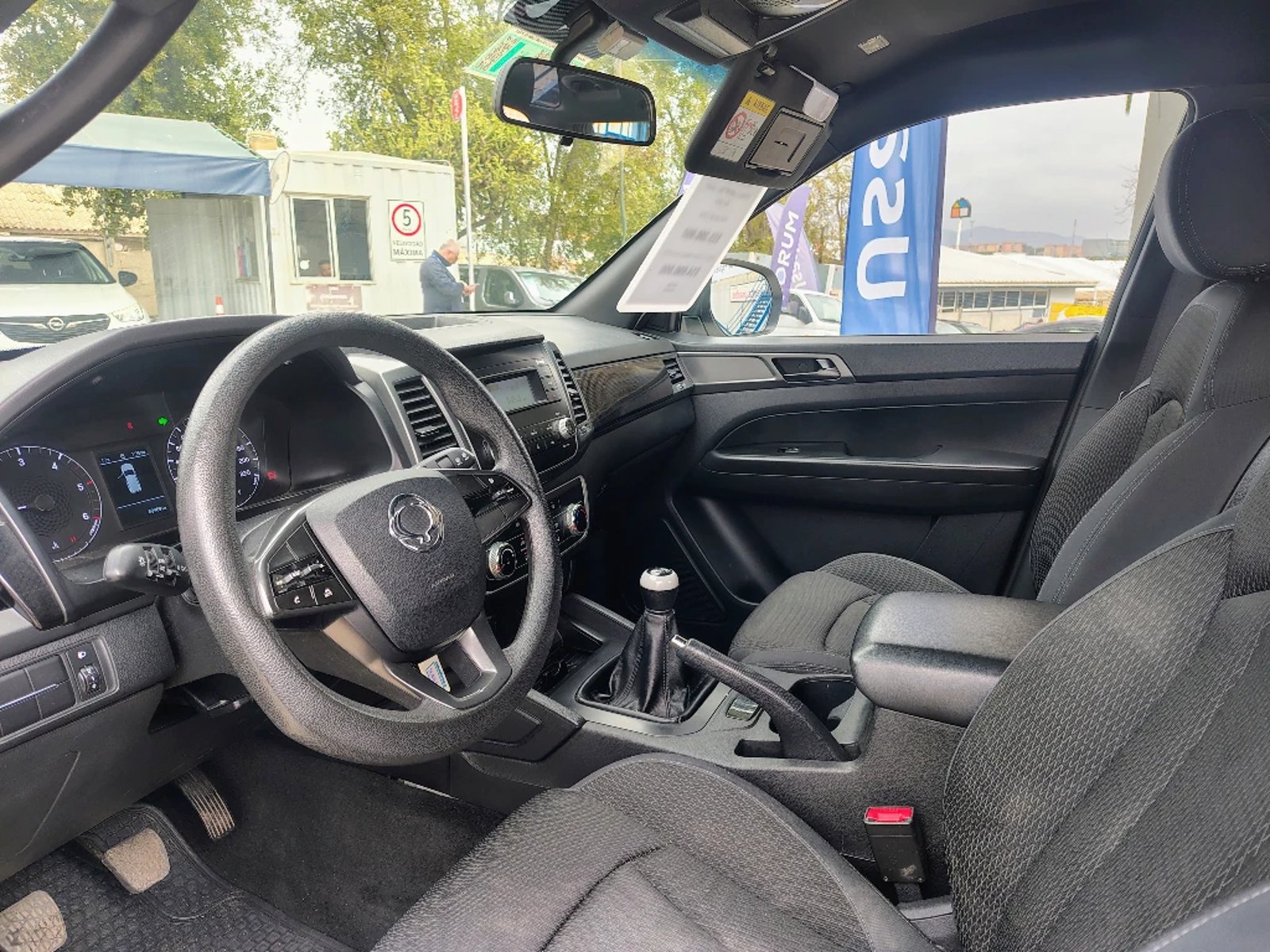 SSANGYONG GRAND MUSSO 2023 - Imagen 12 de 20