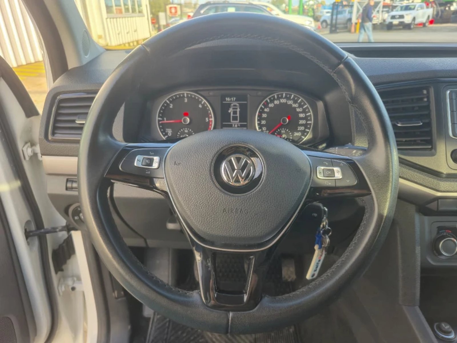 Volkswagen Amarok 2023 - Imagen 17 de 20