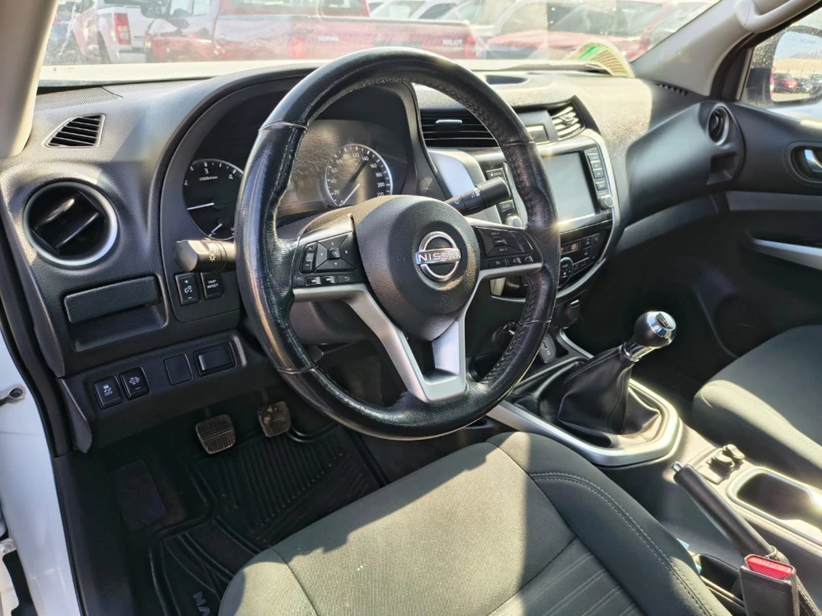 Nissan Navara 2023 - Imagen 19 de 20