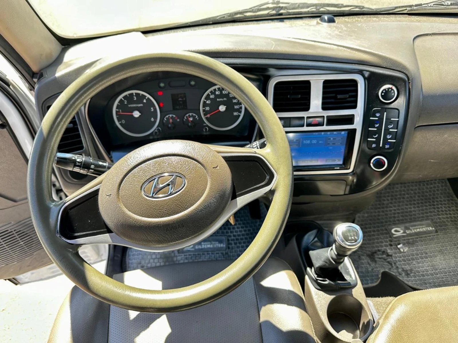 HYUNDAI PORTER 2022 - Imagen 15 de 20