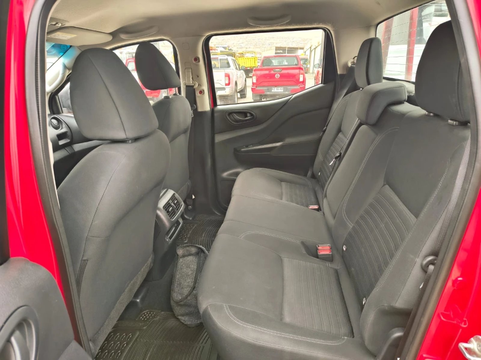 NISSAN NAVARA 2023 - Imagen 15 de 20