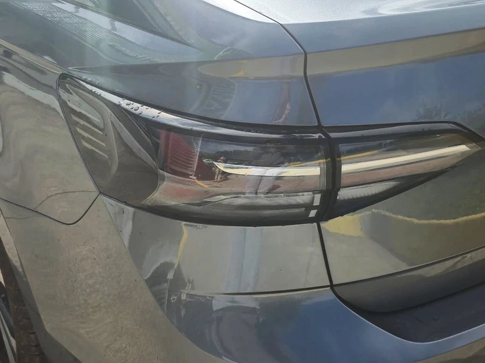 VOLKSWAGEN VIRTUS 2024 - Imagen 11 de 20