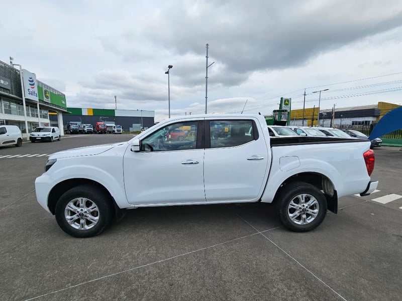 Nissan Navara 2023 - Imagen 8 de 20