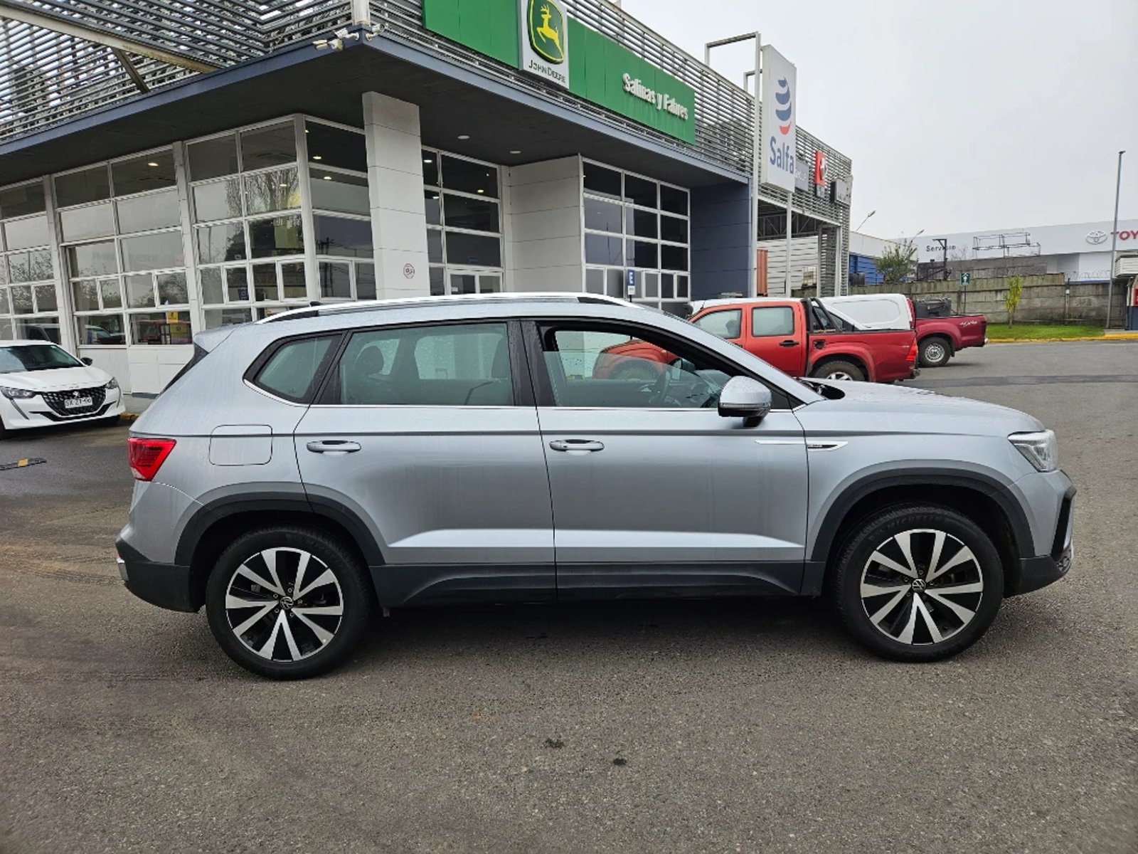 VOLKSWAGEN TAOS 2023 - Imagen 4 de 20