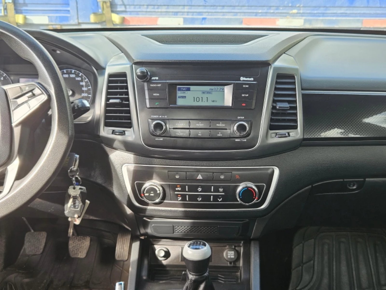 SsangYong Grand musso 2023 - Imagen 16 de 20