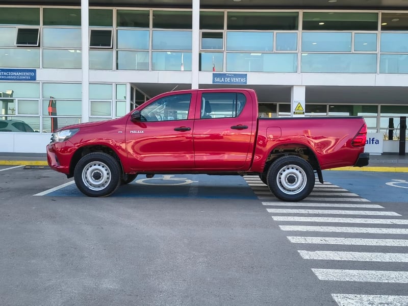 Toyota Hilux 2023 - Imagen 4 de 20
