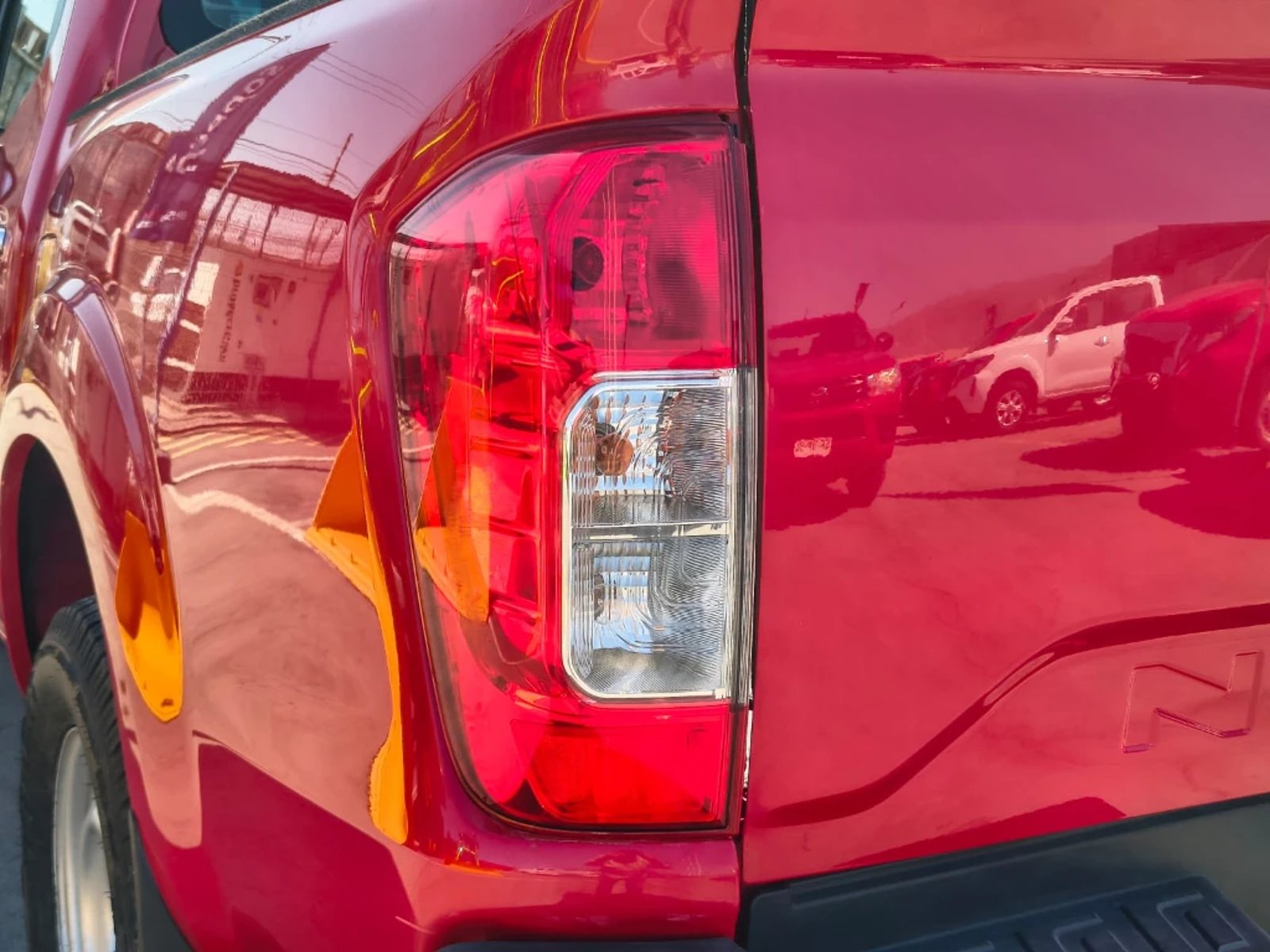 NISSAN NAVARA 2023 - Imagen 8 de 20