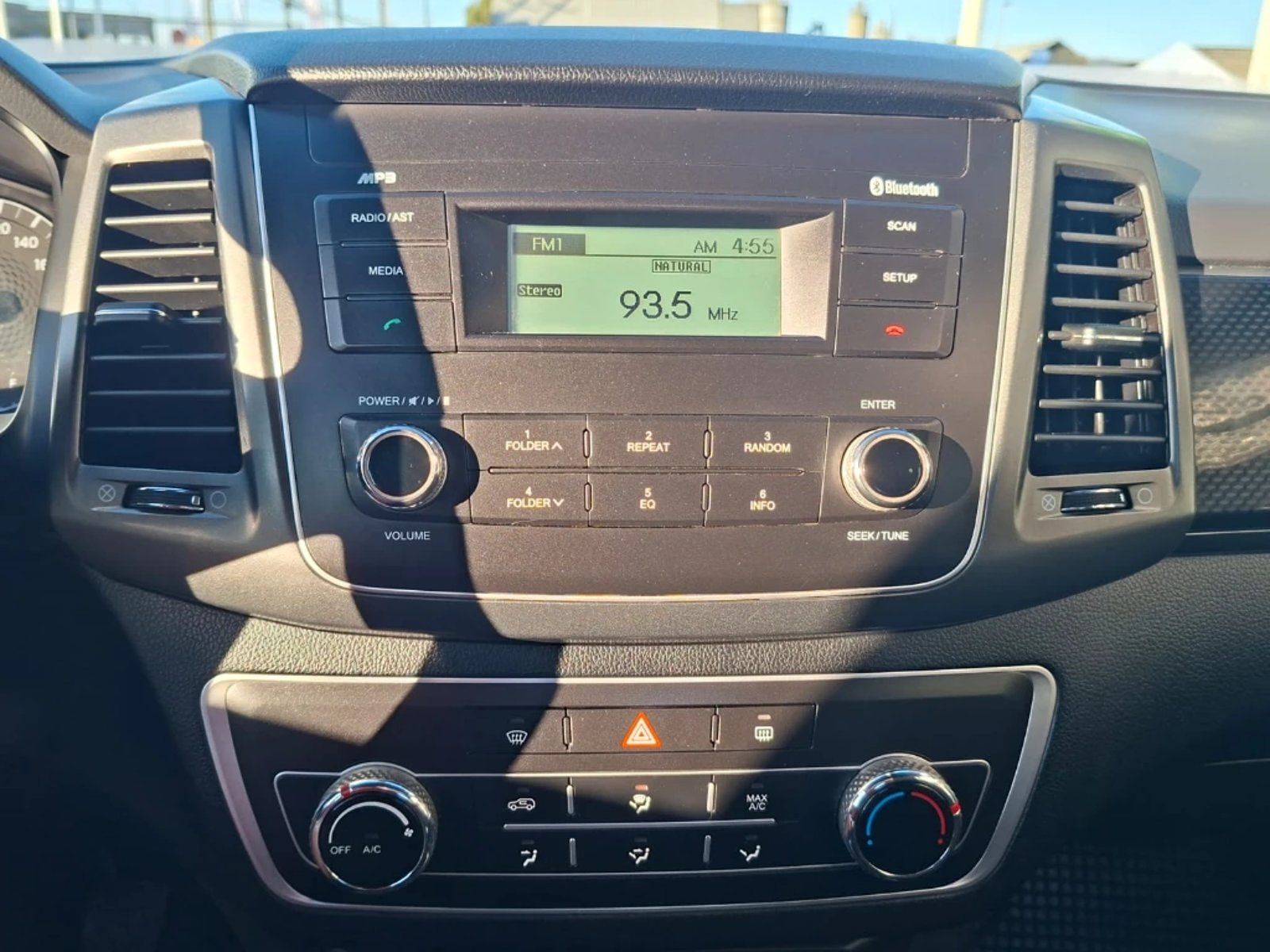 SSANGYONG GRAND MUSSO 2023 - Imagen 20 de 20
