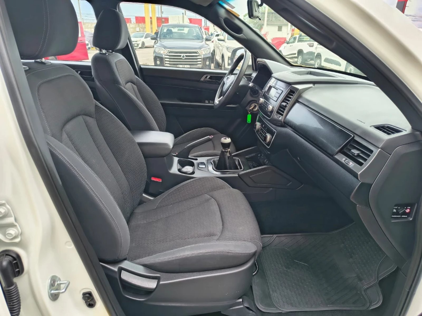 SsangYong Grand musso 2023 - Imagen 16 de 20