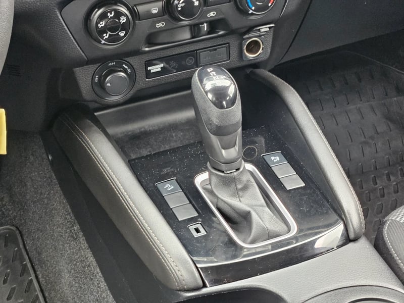 Mazda Bt-50 2024 - Imagen 16 de 20