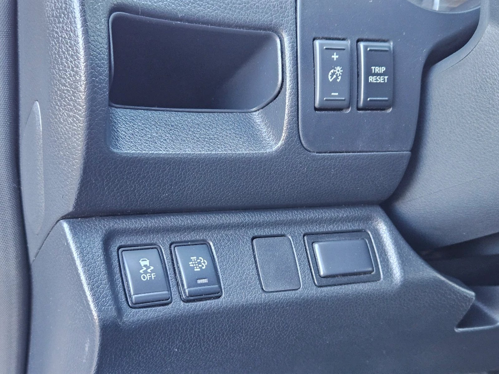 NISSAN NAVARA 2023 - Imagen 18 de 20